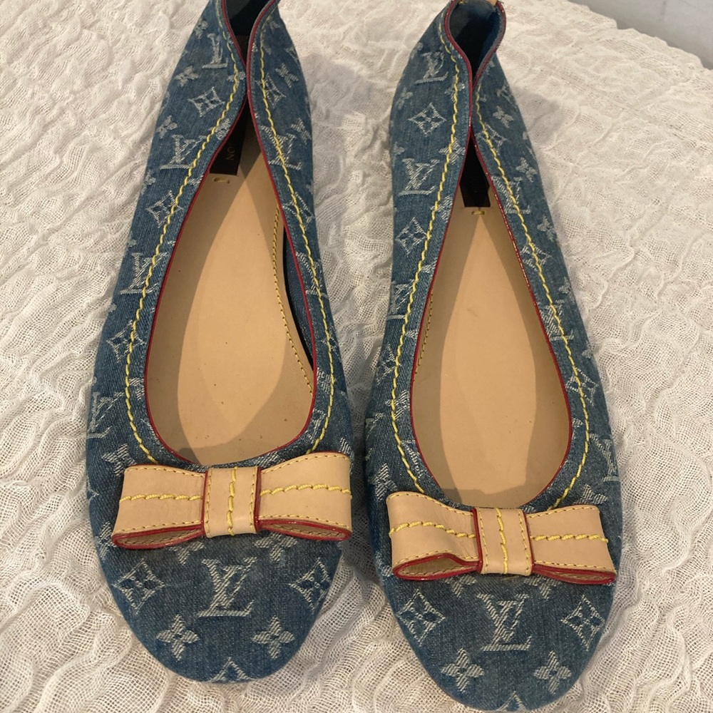 RESERVED Authentic Louis Vuitton denim flats